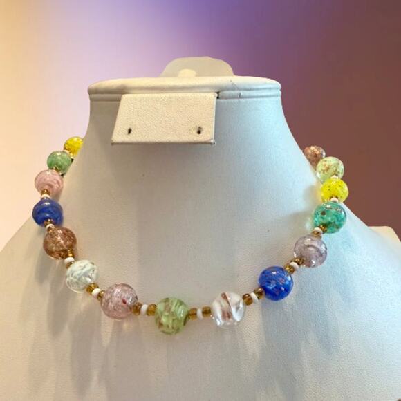 Colorful Sparkly Vintage Italian Glass Beaded Necklace - Picture 8 of 9